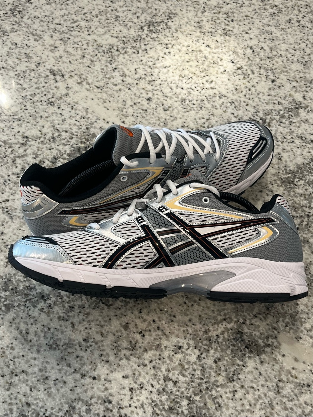 ASICS Gel-DS Trainer 14 Shoes Silver Men's Size 13 US - New - Picture 3 of 9